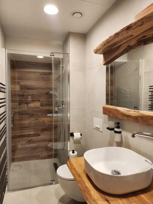 Krasny Apartman Refrino Jańskie Łaźnie Zewnętrze zdjęcie