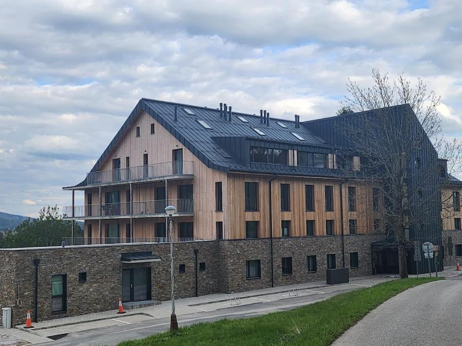 Krasny Apartman Refrino Jańskie Łaźnie Zewnętrze zdjęcie